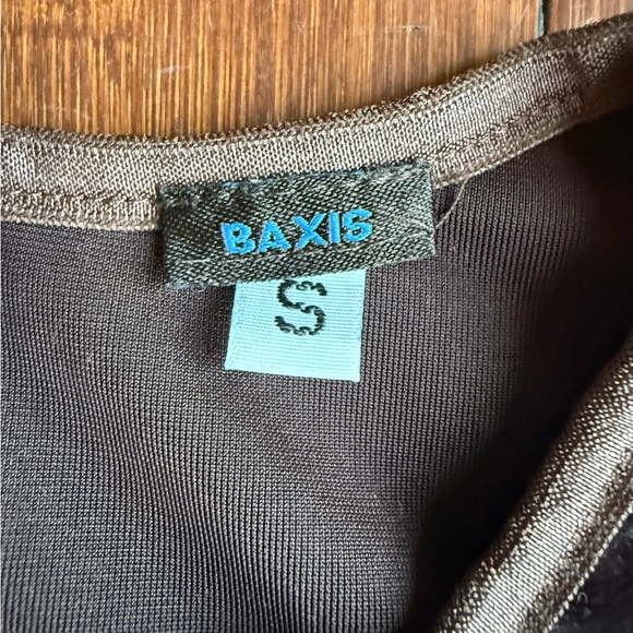 Unique Brown and Gold‎ Sleeveless Top - Picture 5 of 7